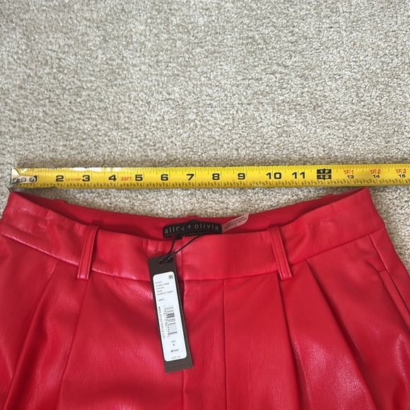 New Alice and Olivia Conry vegan leather shorts - Picture 13 of 16